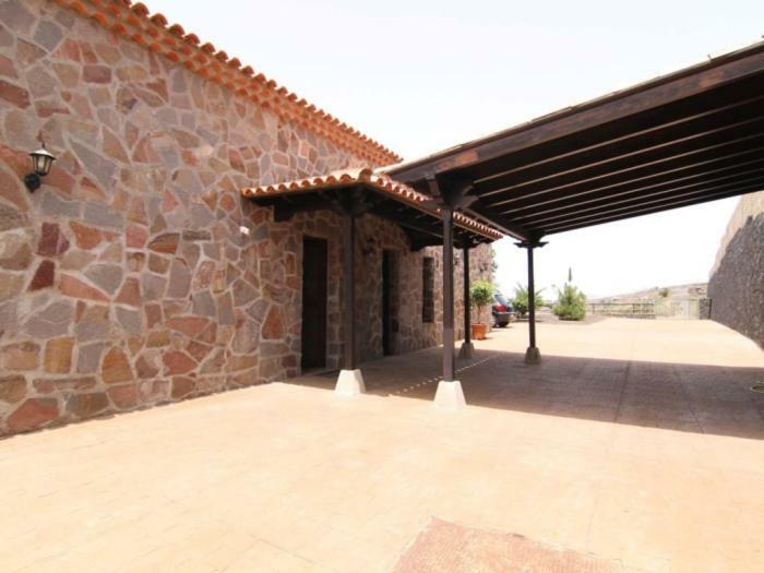 Villa Cercado Del Medio, Con Piscina Privada *